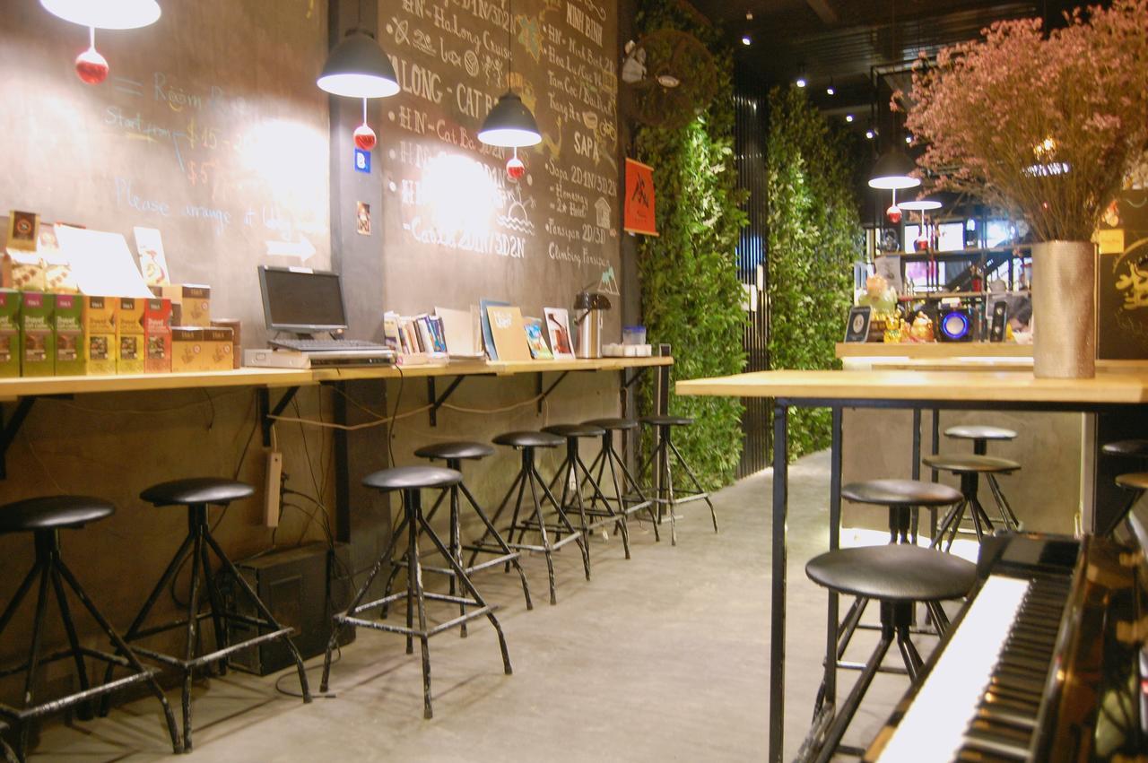 Golden Snake Hostel Hanoi Exterior photo